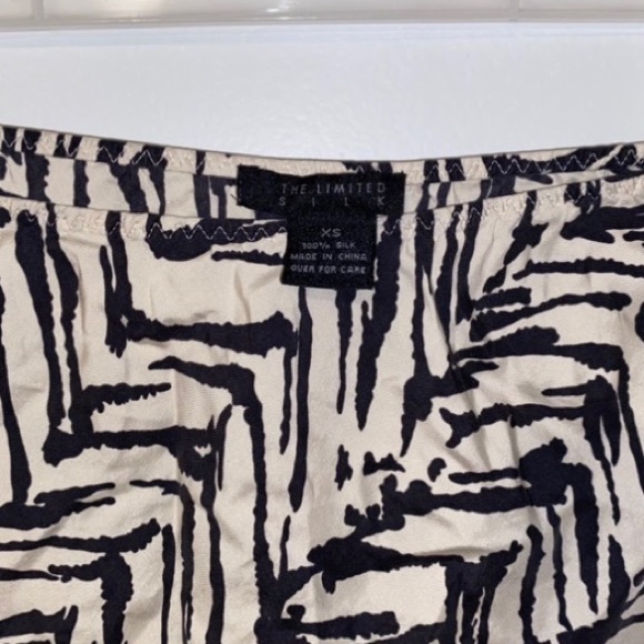 ‘The Limited Silk’ white and black flowy midi skirt size XS - Picture 4 of 4